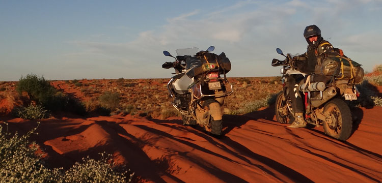 BMW GS in SImpson Desert