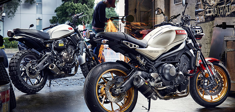 160608_Throttle roll Yamaha XSR Throttle Roll