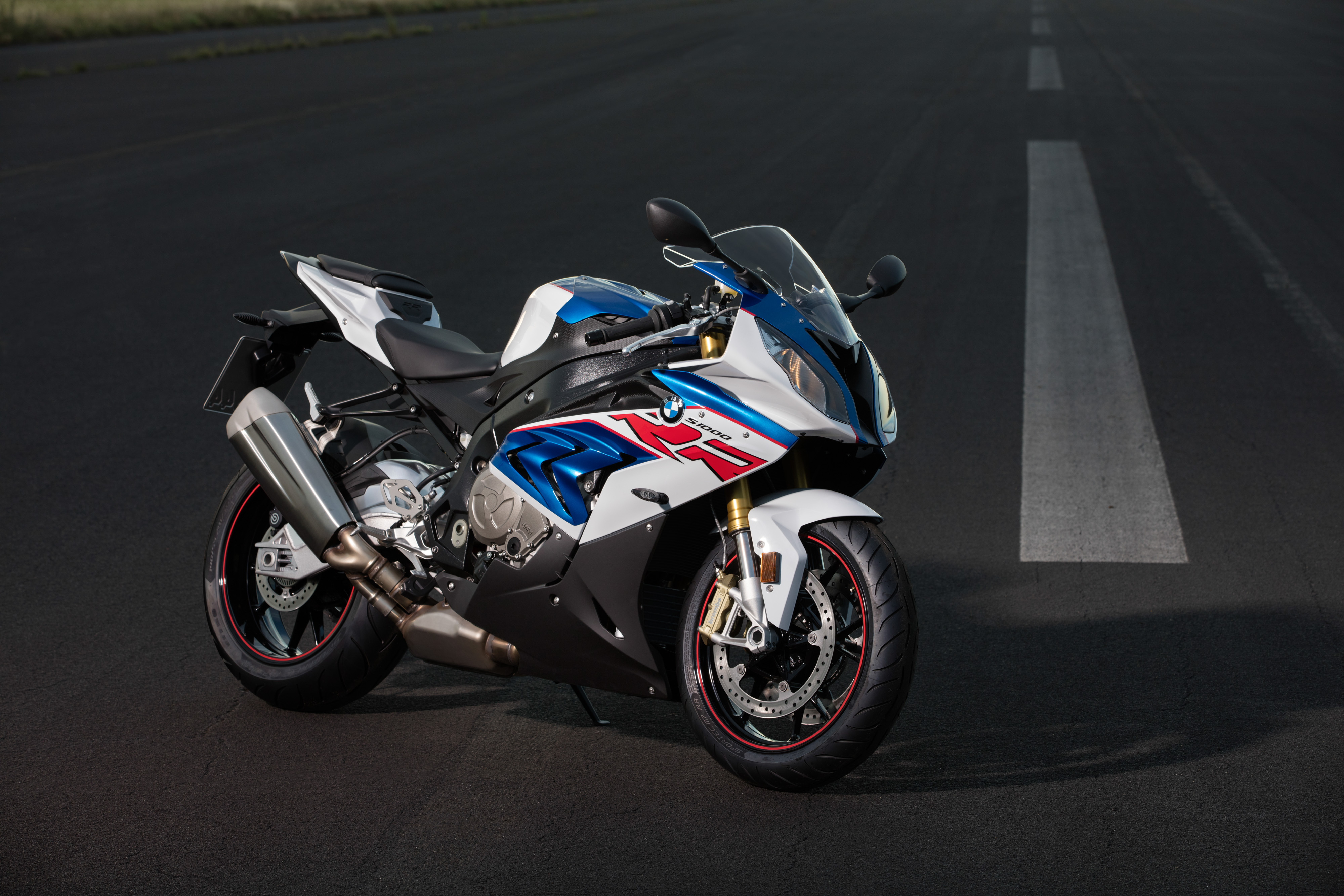 2017 BMW S 1000 RR - Road Rider Magazine