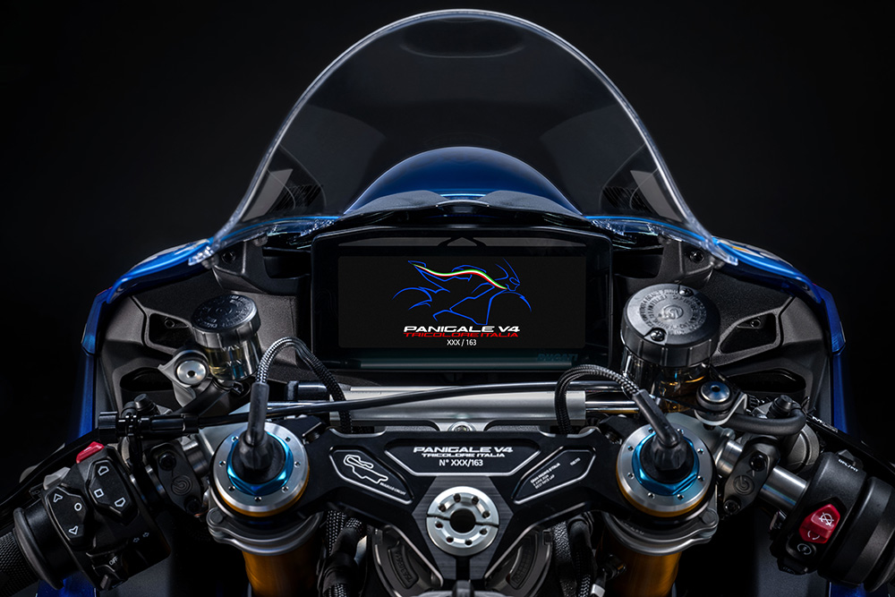 MY25_PANIGALE_V4S_TRICOLORE_ITALIA _40__UC768819_Low
