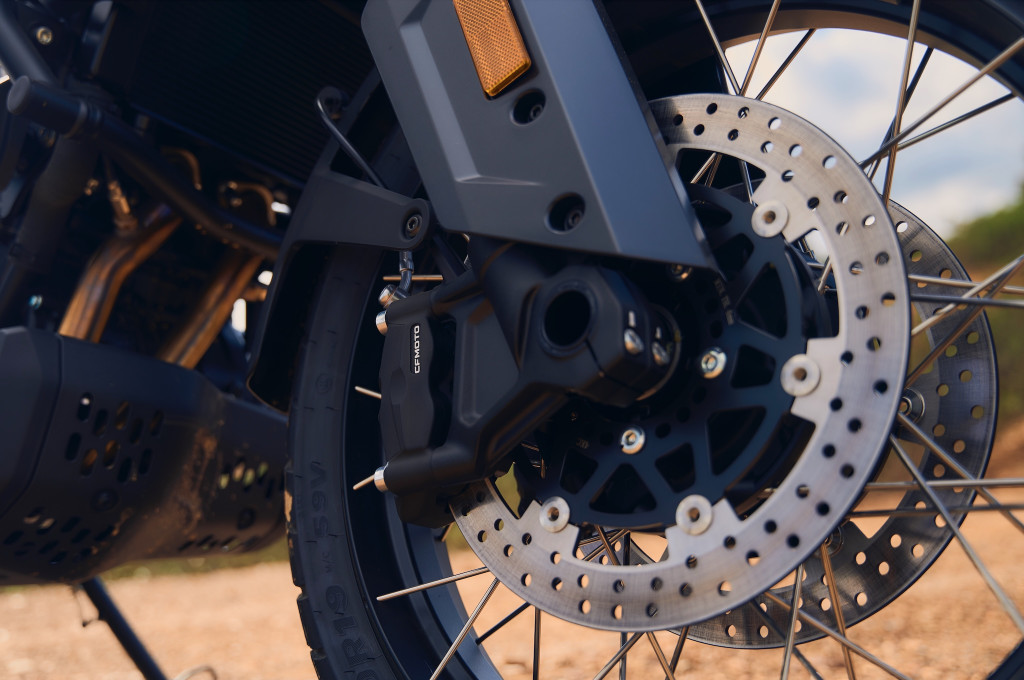 CFMOTO 700MT- brake