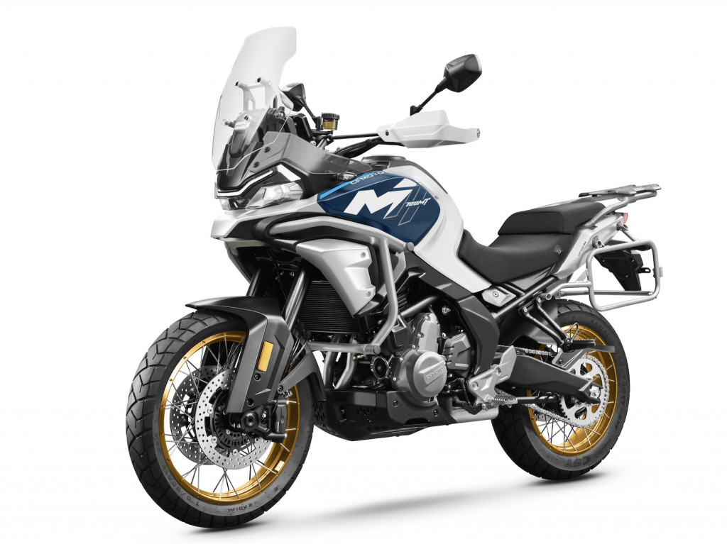 CFMOTO 700MT- nebula 1