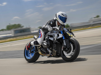 P90608477_highRes_bmw-motorrad-present