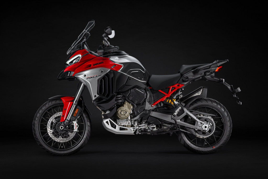 05 - MY26_MULTISTRADA_V4_RALLY_DUCATI_RED _1__UC856469_High