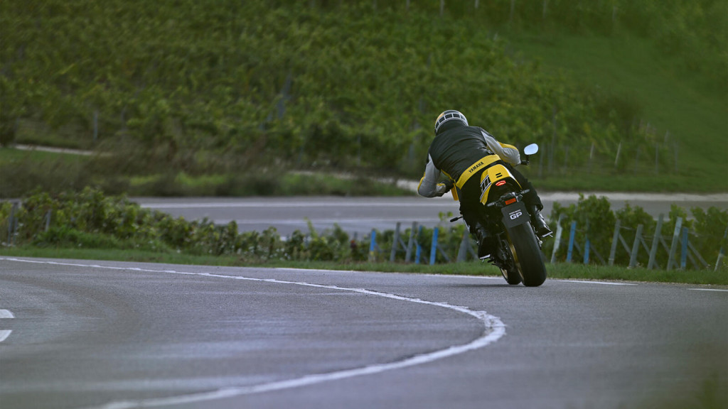 2026_YAM_XS850GP_EU_LRYS1_ACT_009_03_preview