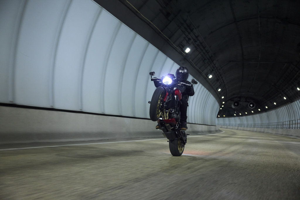 Trident_800_ACC_MY26_03022_JP