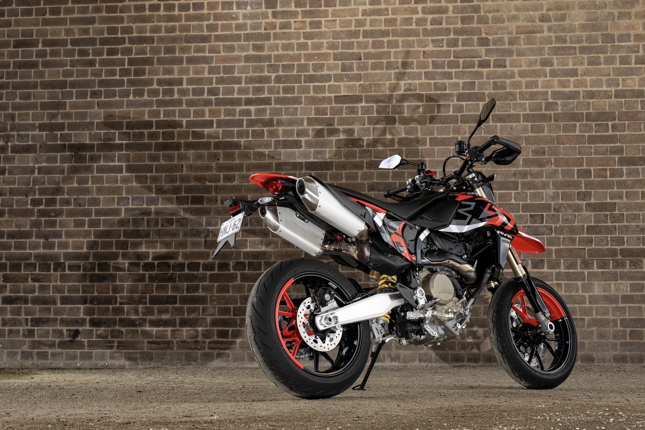 TESTED: DUCATI HYPERMOTARD 698 MONO RVE - Road Rider Magazine