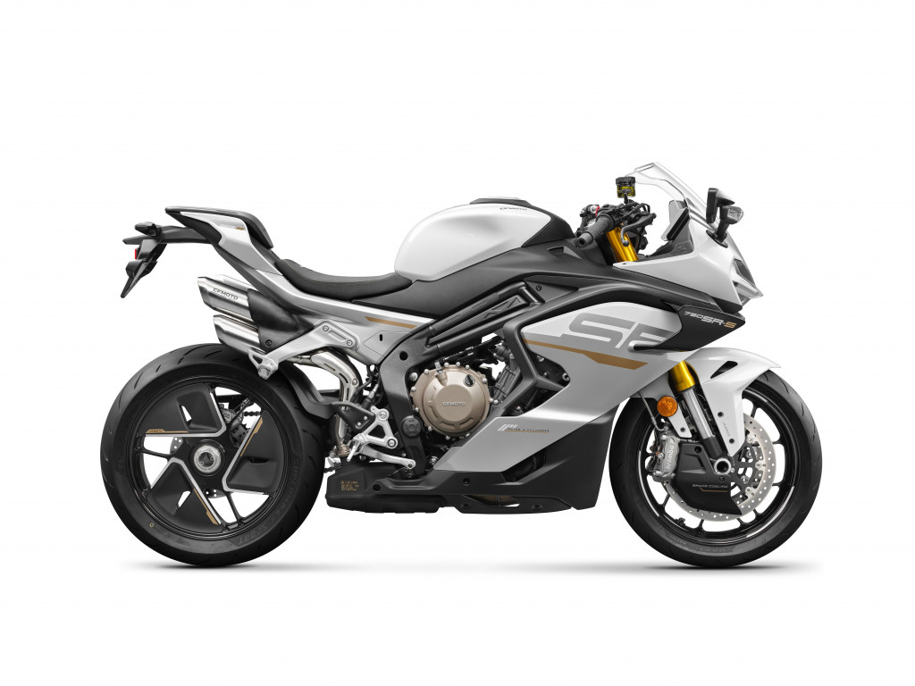 CFMOTO_750SR-S_Nebula White_Right