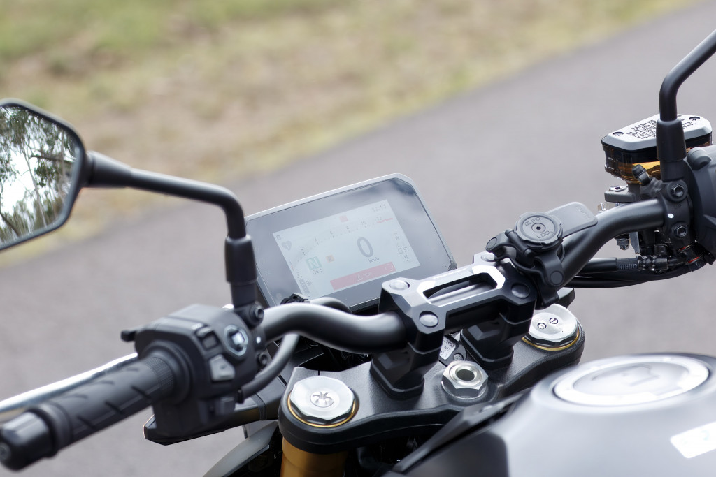 Honda CB1000 Hornet SP190A8195