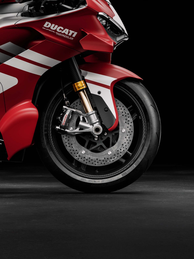 MY27_SUPERLEGGERA_V4_CENTENARIO_DETAILS_7