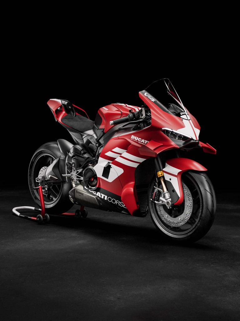 MY27_SUPERLEGGERA_V4_CENTENARIO_STUDIO_5