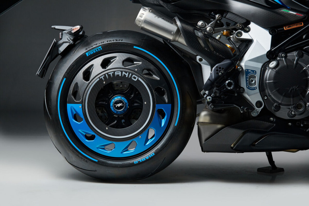 Rush Titanio_0739 lavorata