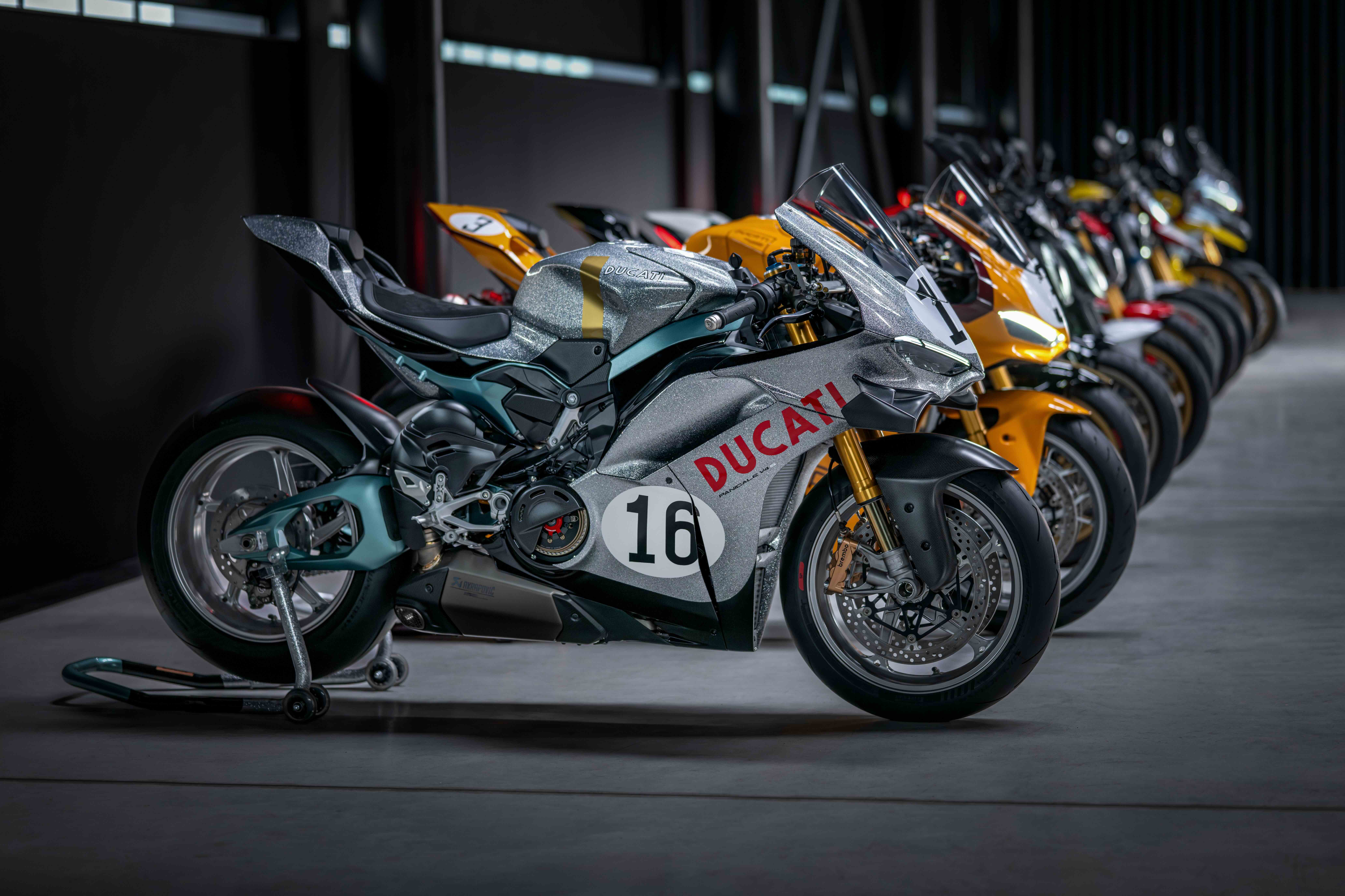 00_-_COLLEZIONE_100_DUCATI_1