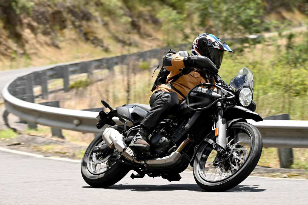 RE26_Himalayan-450-rally_Dean_76