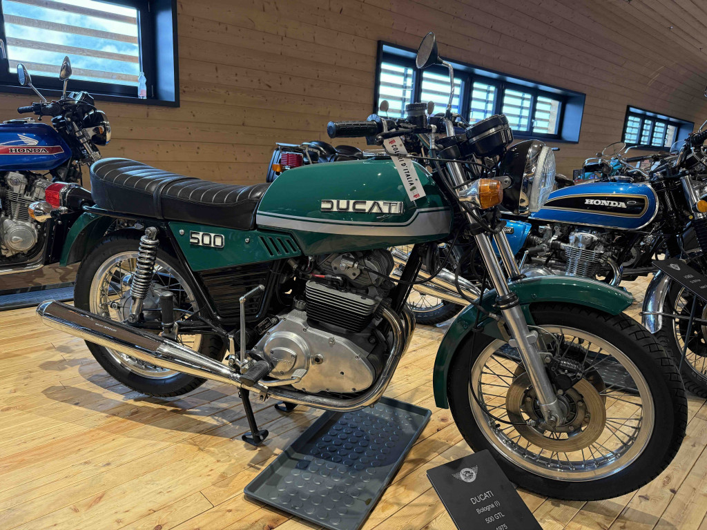 Ducati 500 GTL parallel twin