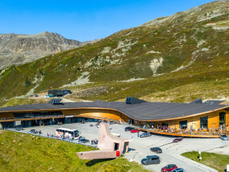 topmountain-motorcyclemuseum-crosspoint-timmelsjoch-12-RJR