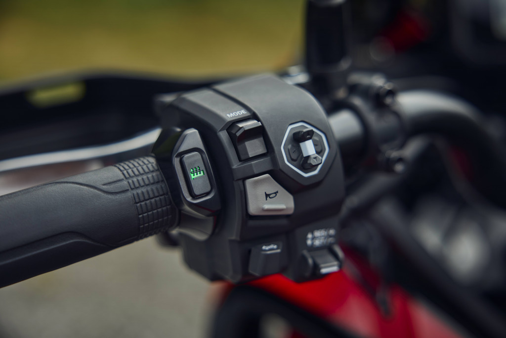 2026-CB1000GT_LOCATION_DETAIL_01_0031_L