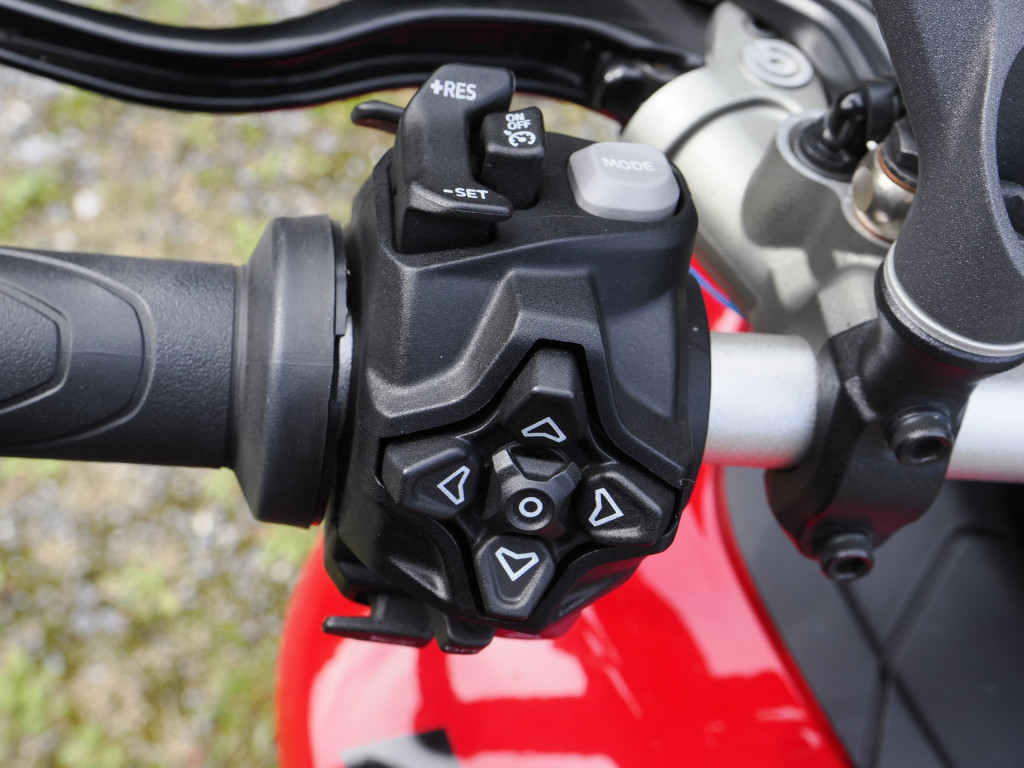 _9082448 - Ducati MTS V2 S 2025