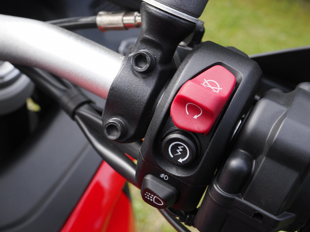 _9082451 - Ducati MTS V2 S 2025