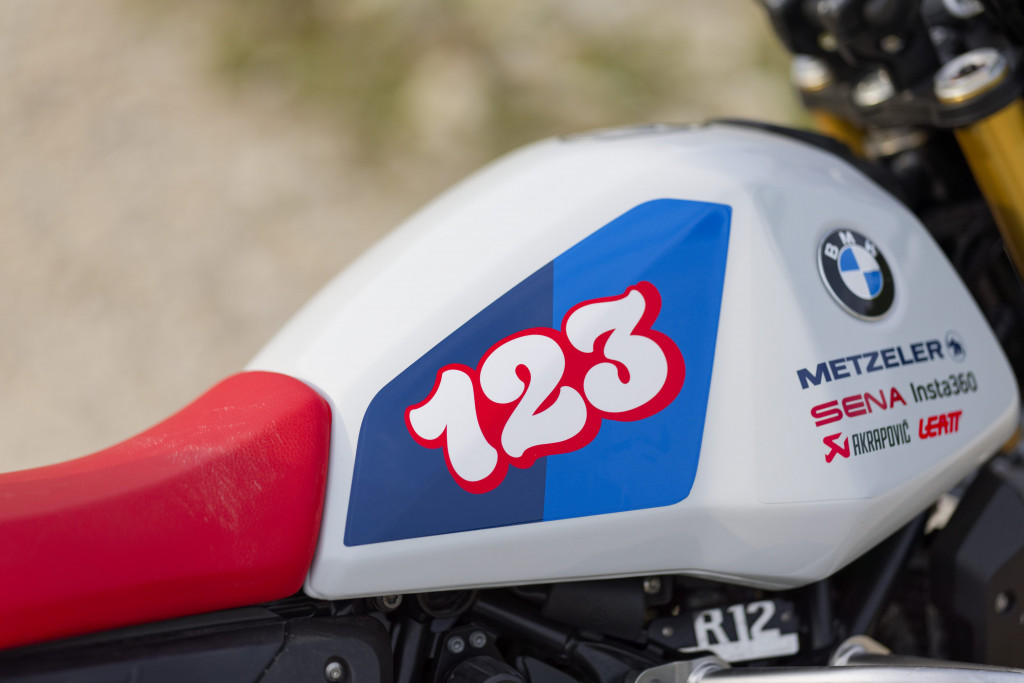 P90647876_highRes_bmw-r-12-g-s-gs-trop