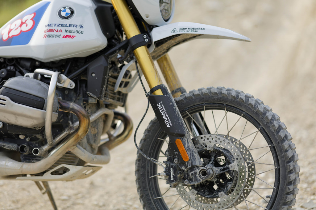 P90647879_highRes_bmw-r-12-g-s-gs-trop