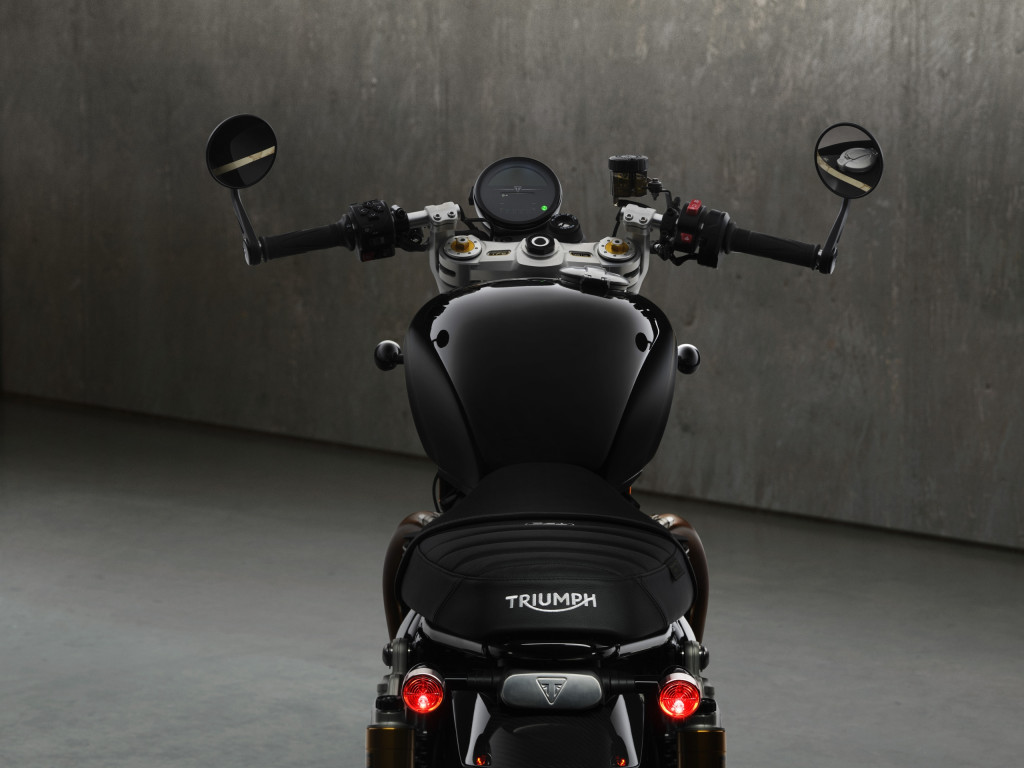 TFC_SpeedTwin1200_MY27_009_MP