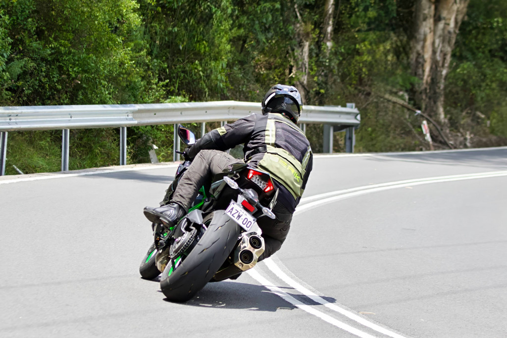 Kawasaki Ninja H2190A8848