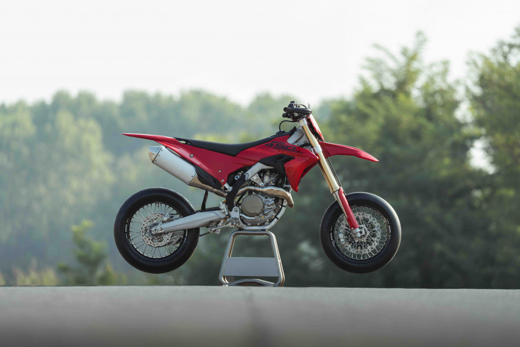 Desmo450_SM-4