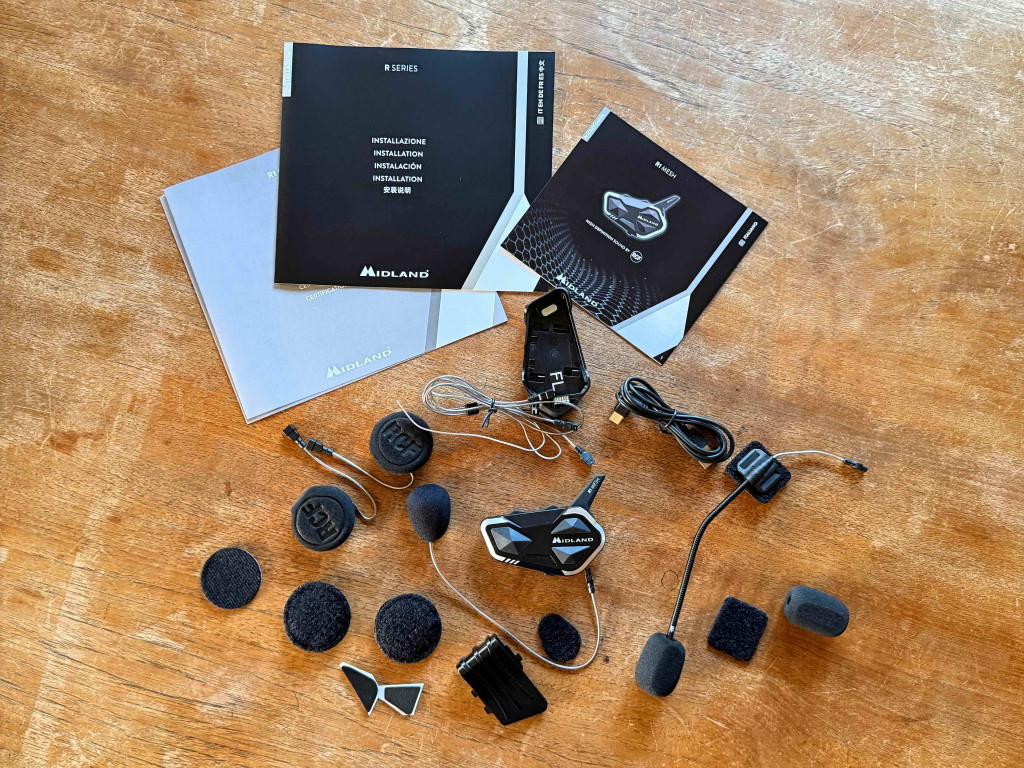 The kit has everything you need for fitment to a full-face or open-face helmet
