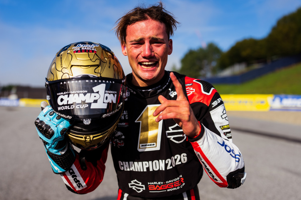 R06-AUT - Archie McDonald Champion_004