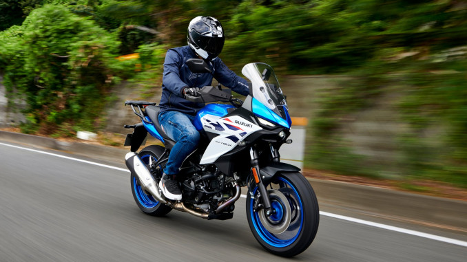 SV650GXRQM7_action_37