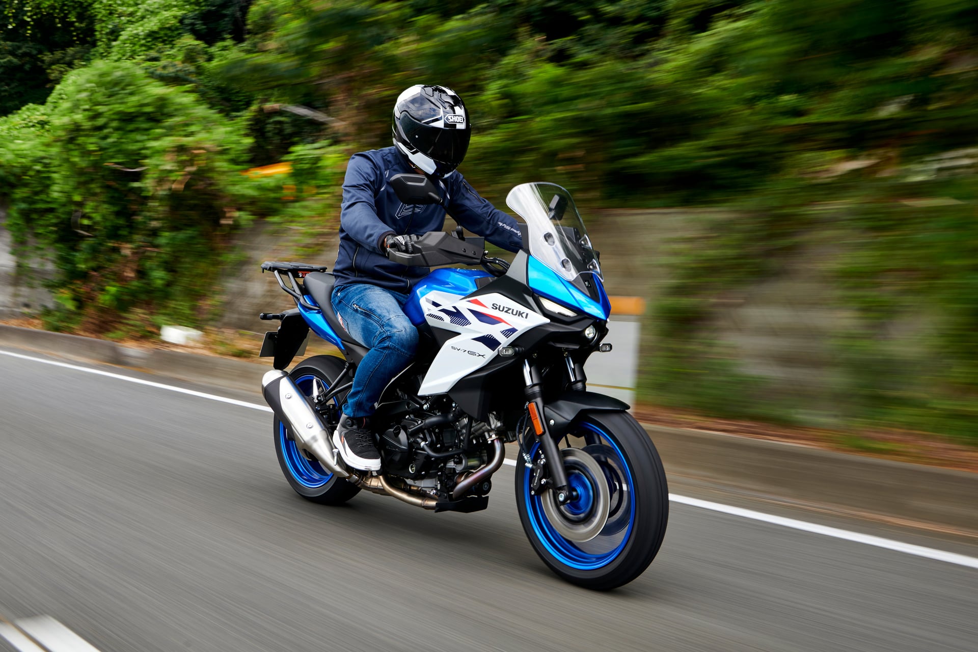 SV650GXRQM7_action_37