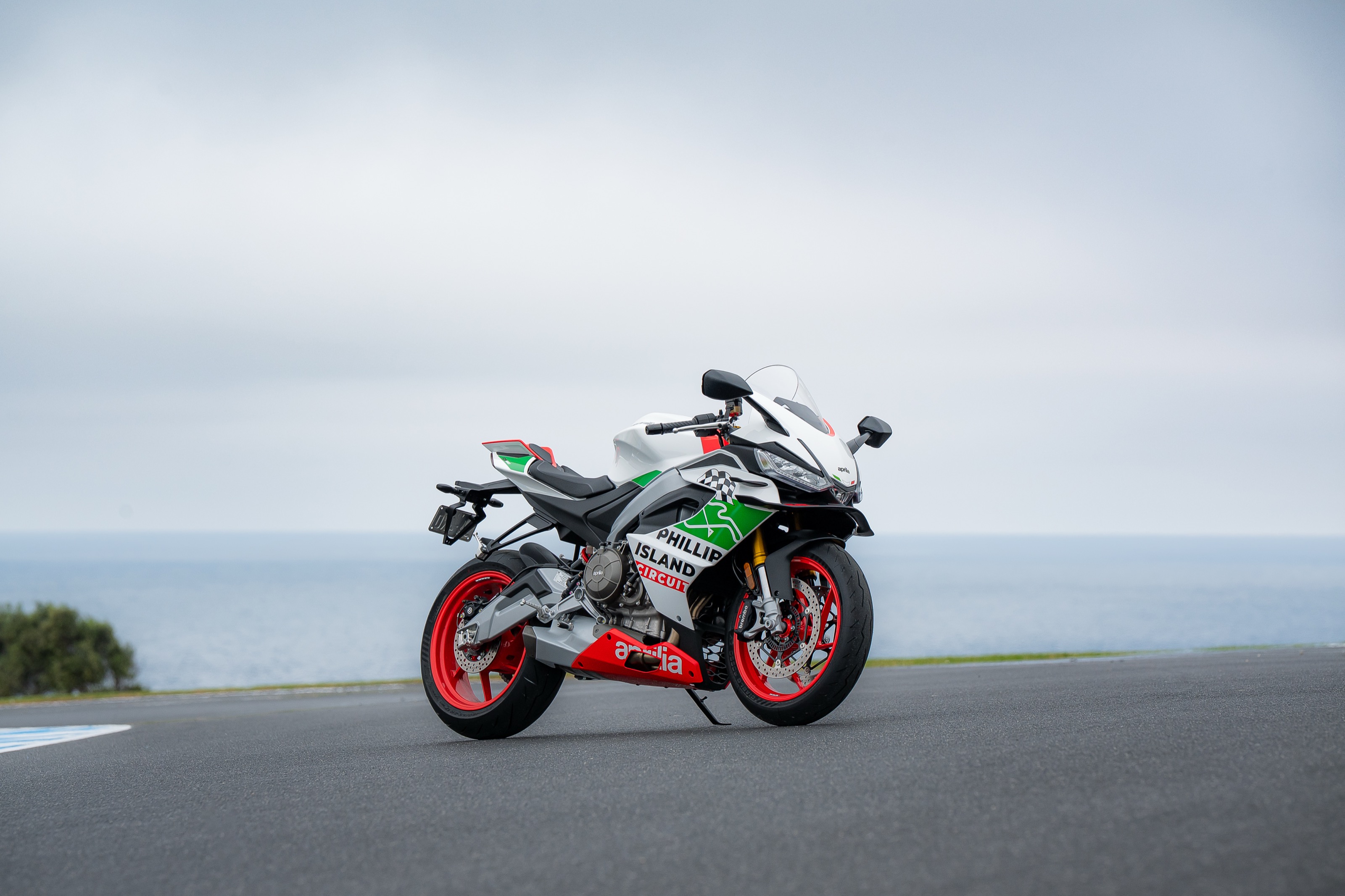 01-aprilia-rs660-phillip-island-tribute